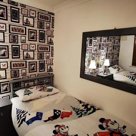 Homestay Anand House Harrow