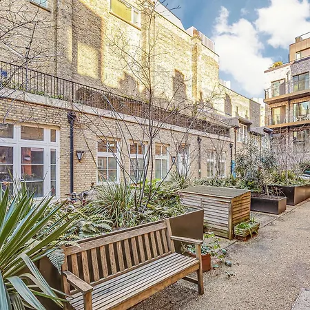 The Covent Courtyard Flat Holiday home London