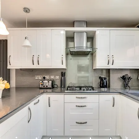 Apartment Livestay - Stylish 3-bed Gem In Trendy E1 London