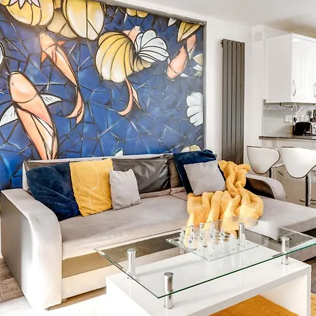 Apartment Livestay - Stylish 3-bed Gem In Trendy E1 London