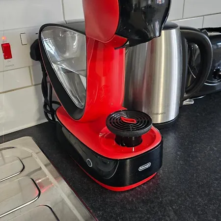 Apartment Entire 2 Bed Jasmine Fully Serviced *