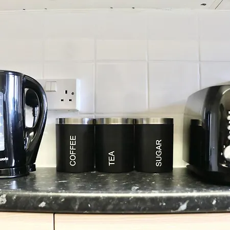 Apartment Stunning Apartment, Sleeps 4, London, 1 Bedroom, Zone 1, Kennington - Open For Business Stays, Long And Families Relocating