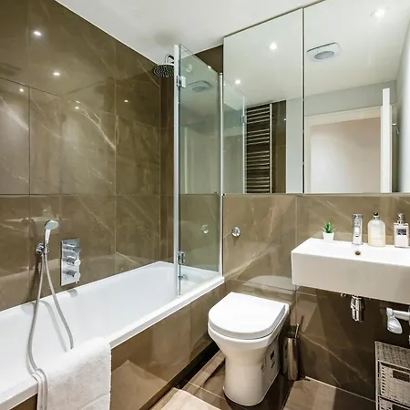 Apartment Chelsea Two Bedroom *