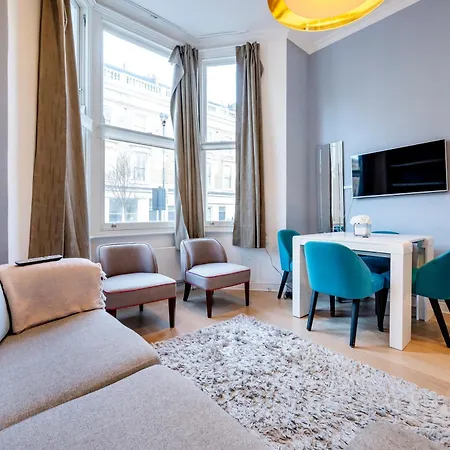 Chelsea Two Bedroom Apartment London