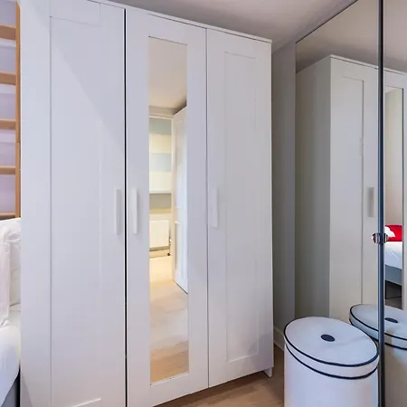Apartment Chelsea Two Bedroom London
