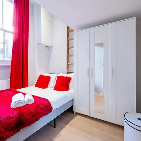 Chelsea Two Bedroom Apartment
