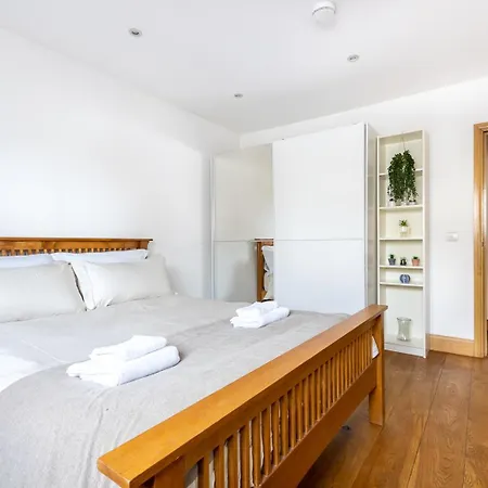 Luxury Penthouse In * London