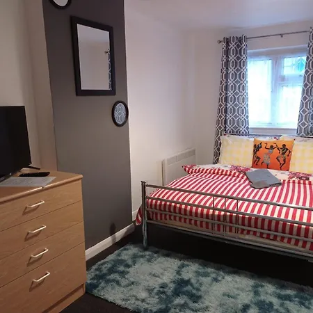 Holiday home Shepherds Spacious House 4-beds *