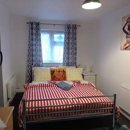 Shepherds Spacious House 4-beds Holiday home