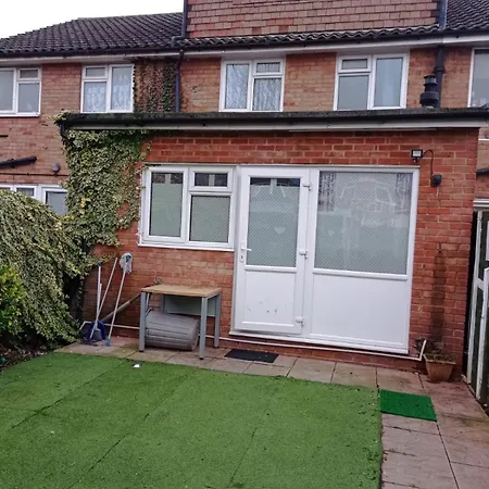 Shepherds Spacious House 4-beds