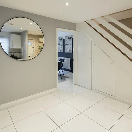 Superb House Close To Little Venice Holiday home