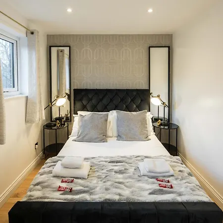 Superb House Close To Little Venice