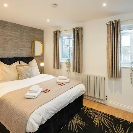 Superb House Close To Little Venice Holiday home *