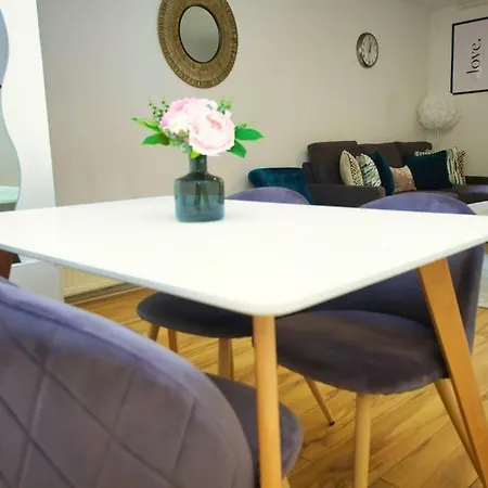 Two Bed House Near Kings Cross Apartment