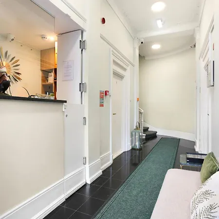 Beiroom Hyde Park * London
