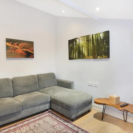 Beiroom Hyde Park * London