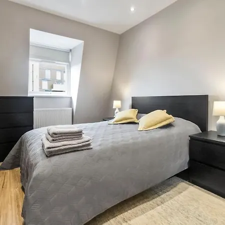 2 Bedroom Flat, Wembley Stadium * London