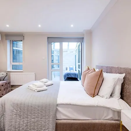 Stunning 2-bedroom-hosted By Sweetstay *