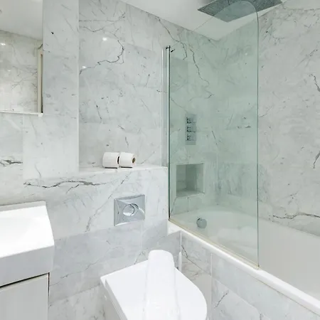 Apartment Stunning 2-bedroom-hosted By Sweetstay London