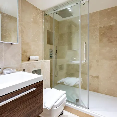 Stunning 2-bedroom-hosted By Sweetstay London