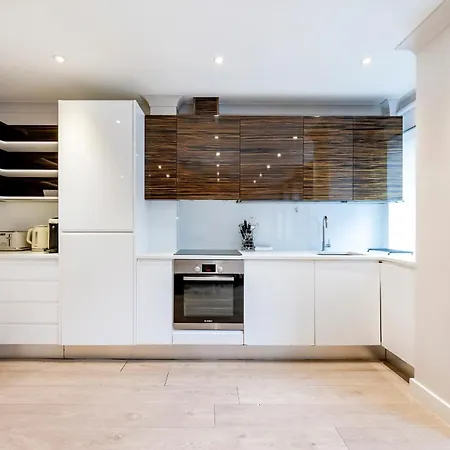 Stunning 2-bedroom-hosted By Sweetstay London