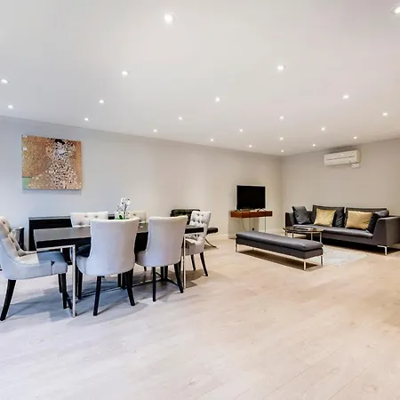 Apartment Stunning 2-bedroom-hosted By Sweetstay