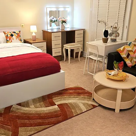 London Heathrow Glamour Mansion House Guest house