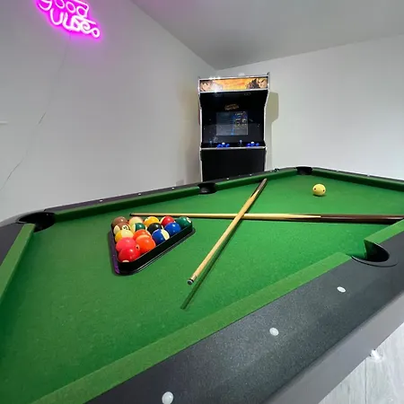 Holiday home Stratford City - Luxe House With Garden *