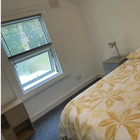 Lovely In Tottenham Homestay *