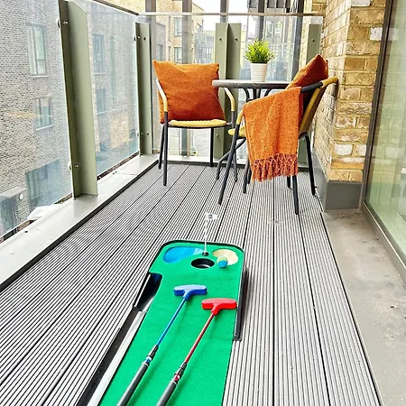 Canary Wharf, Sleeps 4, Fast Wifi, Gym, Prime Location Appartement