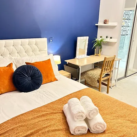 Apartment Canary Wharf, Sleeps 4, Fast Wifi, Gym, Prime Location *