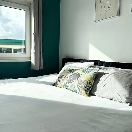 Cosy 2 Bed 5 Min Walk From London Tube Station *