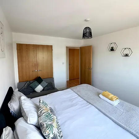 Apartment Cosy 2 Bed 5 Min Walk From London Tube Station