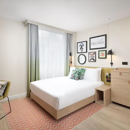 Hotel Hampton By Hilton Old Street 3*