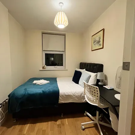 Metropolitan Coziness Private Bedrooms In Euston Station 161 *
