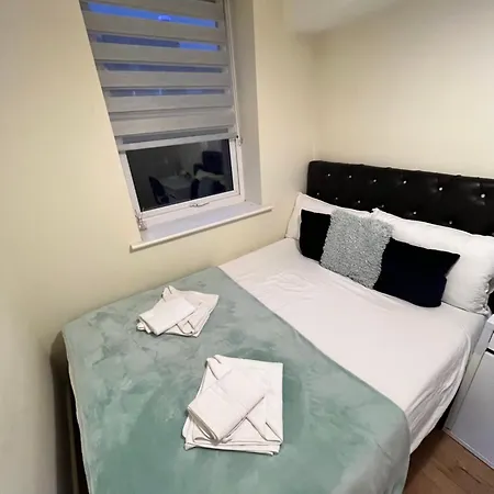 Metropolitan Coziness Private Bedrooms In Euston Station 161 *