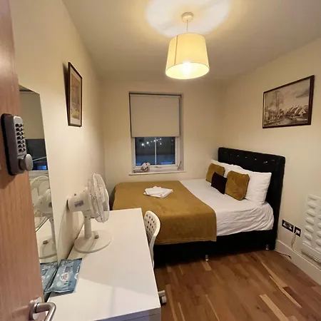 Metropolitan Coziness Private Bedrooms In Euston Station 161 Guest house London