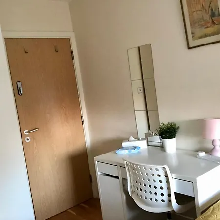 Metropolitan Coziness Private Bedrooms In Euston Station 161 Guest house London