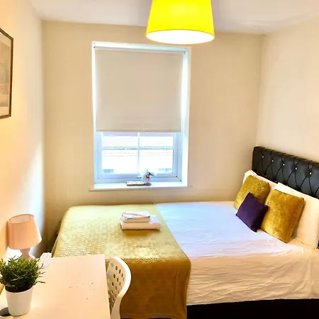 Metropolitan Coziness Private Bedrooms In Euston Station 161