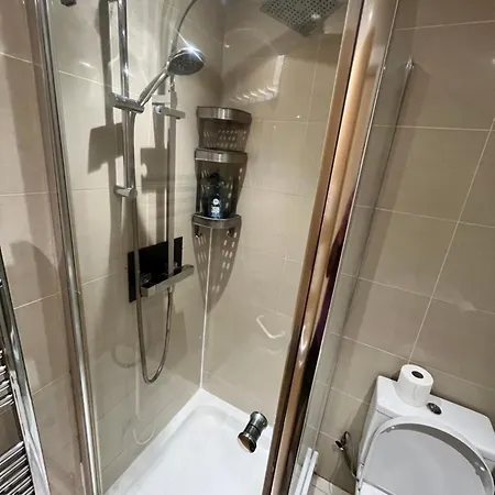 Guest house Metropolitan Coziness Private Bedrooms In Euston Station 161 London