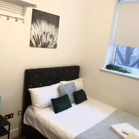 Metropolitan Coziness Private Bedrooms In Euston Station 161 * Londýn
