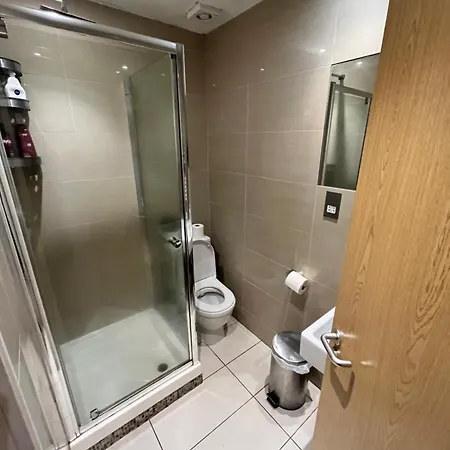 Guest house Metropolitan Coziness Private Bedrooms In Euston Station 161 *