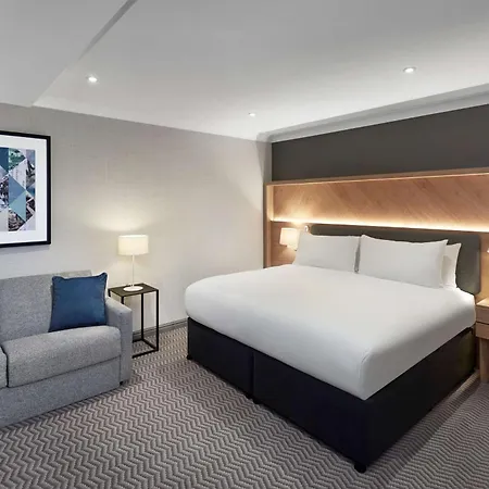 Hilton London 4* Croydon