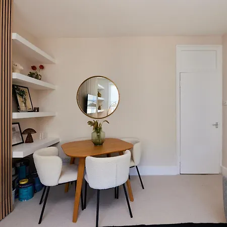 Apartment The Elmington Estate Place - Elegant 1bdr Flat London