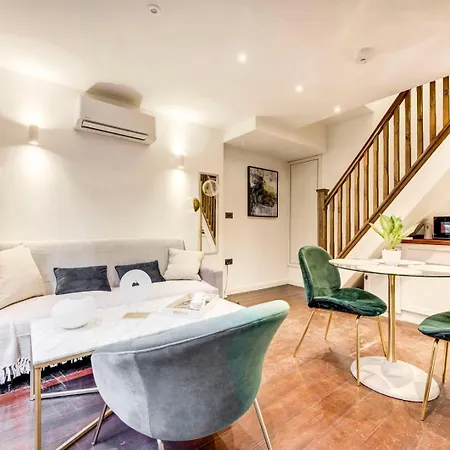 Apartment 4 Guests | Smart Tv | Attractions *
