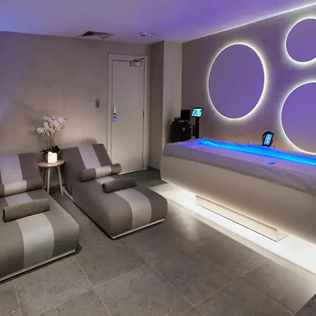 Hotel Hilton London 4*