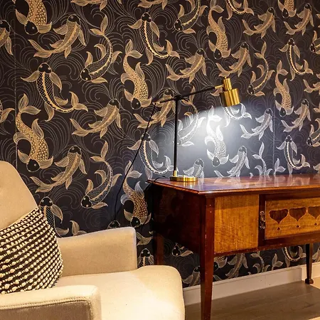 The Arches Luxurious Three Bedroom Close To Hampstead Heath With Garden Balcony And Courtyard *