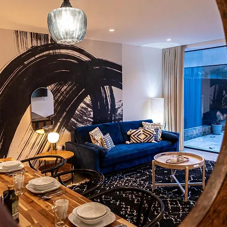 The Arches Luxurious Three Bedroom Close To Hampstead Heath With Garden Balcony And Courtyard * London