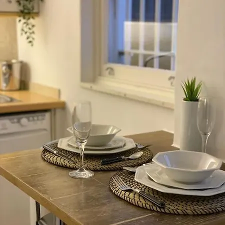 Spacious Flat In The Desirable Area Of *