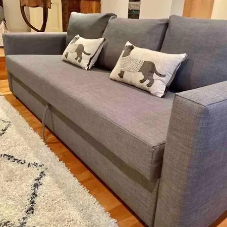 Spacious Flat In The Desirable Area Of London